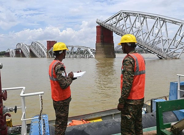 World News | Operation Brahma: Indian Army Engineers Assess Quake Damage in Myanmar