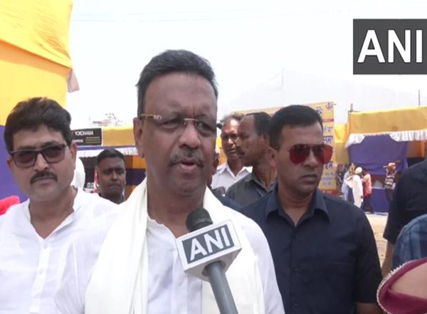 India News | Hindus and Muslims Both Were Harmed in Incident, We Have Trust in State Police: West Bengal Minister Firhad Hakim