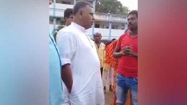 India News | West Bengal: VHP Delegation Meets with Murshidabad Violence Affected at Shelter in Malda