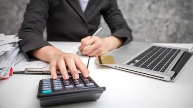 Business News | Quickly Check Your Personal Loan EMI with an Easy Calculator for Better Financial Planning