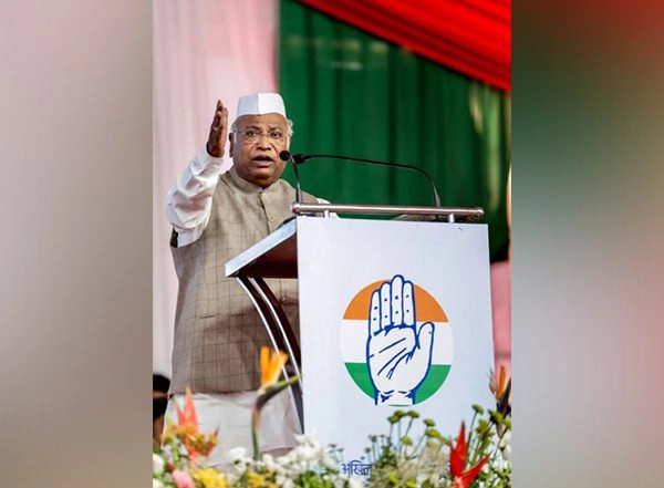 India News | National Herald Case: Congress Calls Meeting of General Secretaries, In-charges on Saturday Ahead of Hearing on April 25