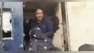 World News | Police Arrests Several Pakistan Tehreek-e-Insaf Leaders, Imran Khan's Sisters Outside Adiala Jail