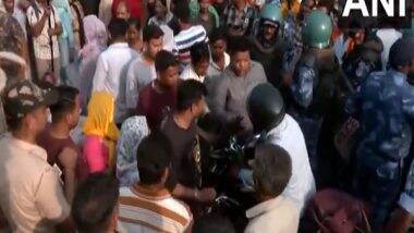 India News | Delhi: Locals in Seelampur Block Road After Murder of 17-year-old Boy