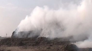 India News | Maharashtra: Fire Breaks out at Bhandewadi Dumping Yard in Nagpur