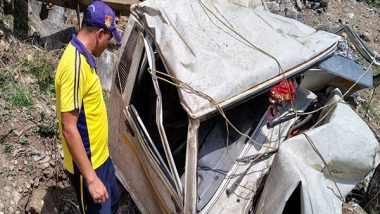 India News | Uttarakhand: 1 Dead, 1 Injured After Pickup Vehicle Falls into Gorge in Pauri District