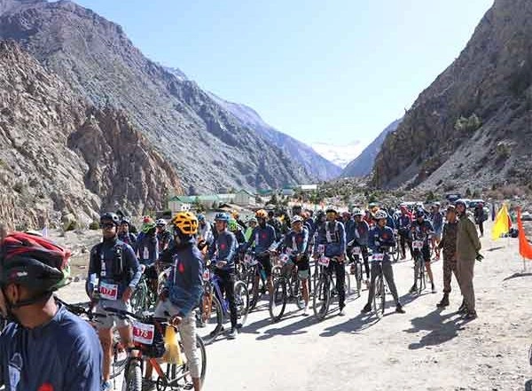 Business News | Indian Army Surya Devbhoomi Challenge in Association with Mirchi Turned out to Be Majestic Confluence of Adventure, Culture, and Endurance