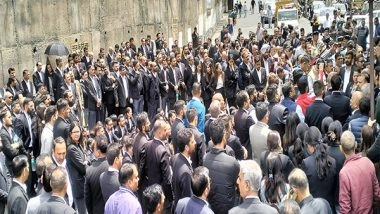 India News | Shimla: HC Lawyers Protest, Demand Action Against Policeman for Assaulting Advocate