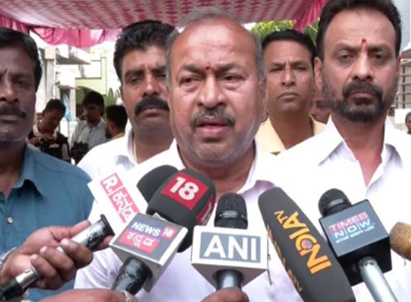 India News | Karnataka: Union Minister Pralhad Joshi to Attend Last Rites of Manjunath Rao, Killed in Pahalgam Terror Attack