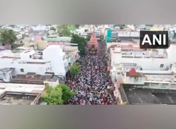 India News | Tamil Nadu: Huge Devotee Turnout at Chithirai Car Festival in Srirangam