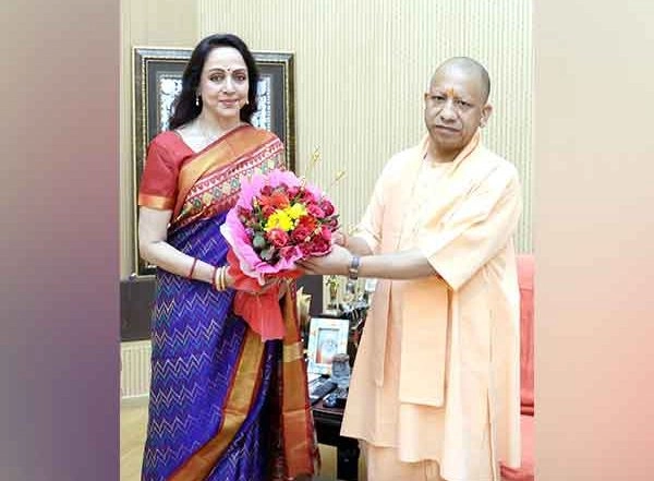 India News | BJP MP Hema Malini Meets UP CM Yogi Adityanath in Lucknow