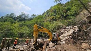 India News | Sikkim Landslides: BRO Undertakes Restoration Works to Evacuate over 1,000 Stranded Tourists