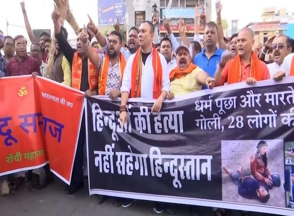 India News | Members of Various Hindu Organisations Protest in Ranchi over Pahalgam Terrorist Attack