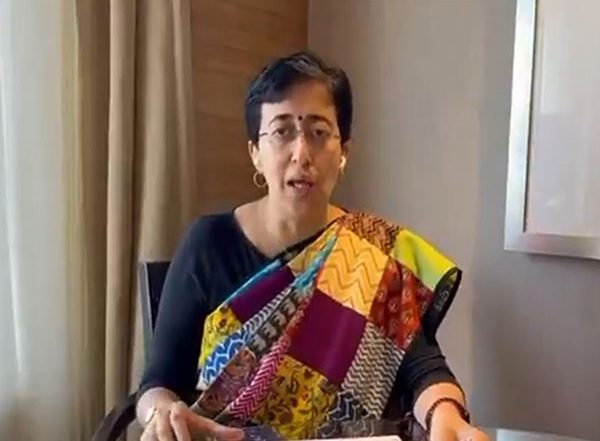 India News | AAP's Atishi Slams CM Rekha Gupta for Delayed Response, Following Massive Fire in Delhi's Rohini Slum