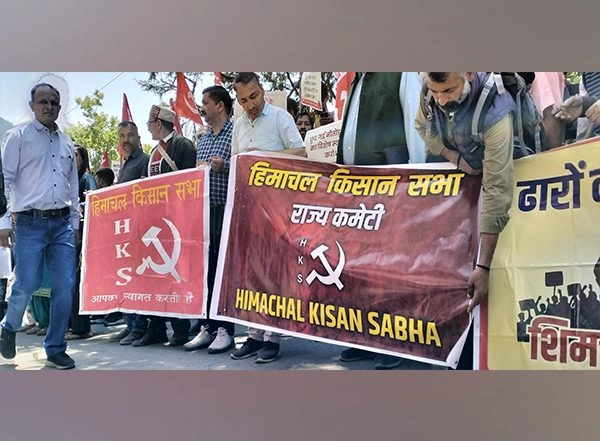 India News | Himachal Farmers Observe Silence for Pahalgam Victims, Demand Full Implementation of Forest Rights Act