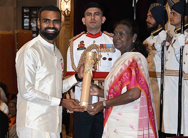 Sports News | PR Sreejesh Conferred Padma Bhushan by President Droupadi Murmu