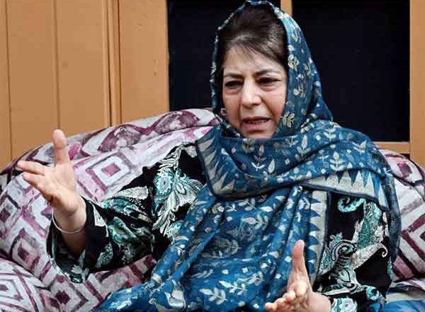 India News | PDP Chief Mehbooba Mufti Urges Union Minister Amit Shah and CMs to Intervene and Ensure Safety of Kashmir Students Residing in Country
