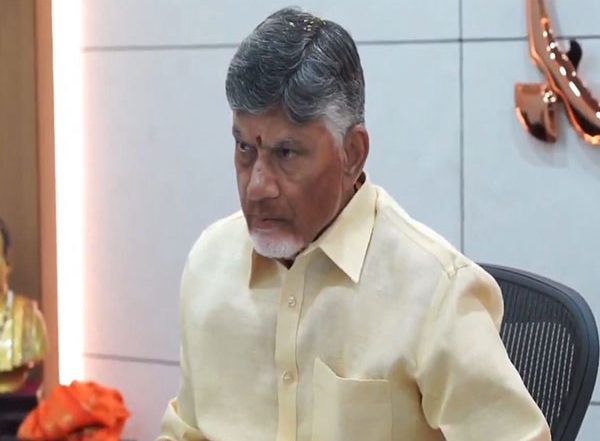 India News | Visakhapatnam Wall Collapse: CM Chandrababu Naidu Announces Rs 25 Lakh Ex Gratia to Deceased Families