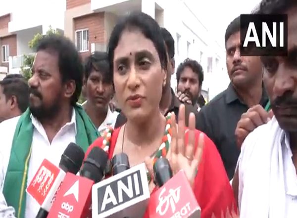 India News | Andhra Congress Chief YS Sharmila Claims House Arrest, Slams Chandrababu Naidu Government