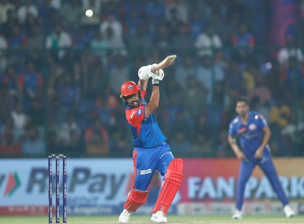 Sports News | Nair Hasn't Made Most of Second Chance That Cricket Has Given Him: Aakash Chopra