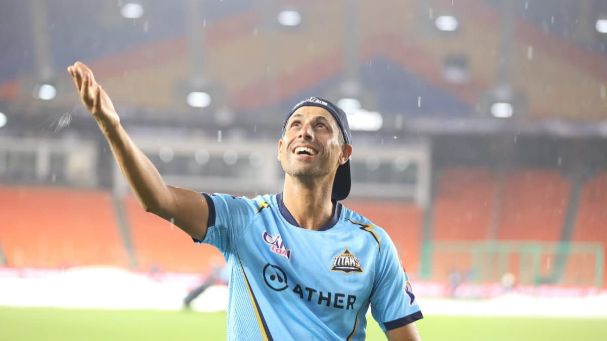 Happy Birthday Ashish Nehra! BCCI Extends Warm Wishes For Former Team India Pacer and Gujarat Titans Head Coach As He Turns 46