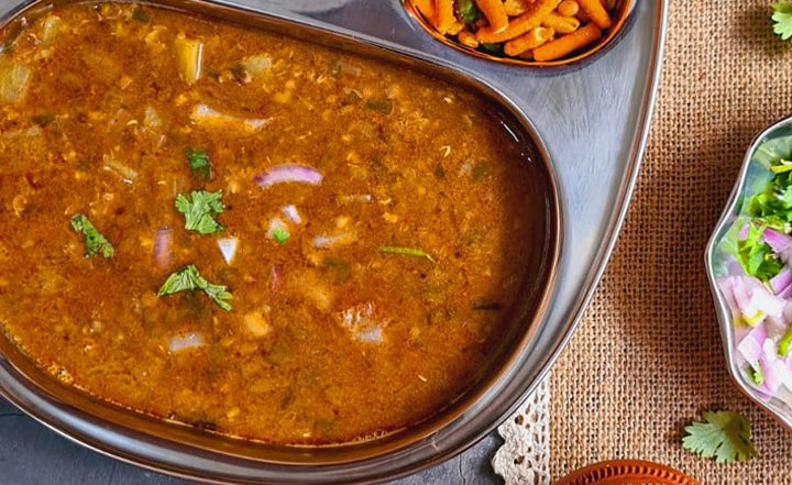 15 Authentic Maharashtrian Dishes To Celebrate on Maharashtra Day