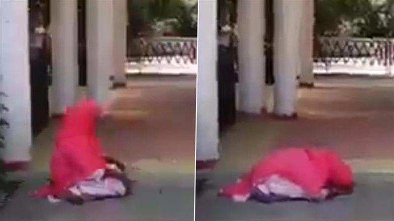 Hamirpur: Woman Booked for Offering Namaz Outside DM’s Office in UP, 7 Home Guards Suspended After Video Goes Viral