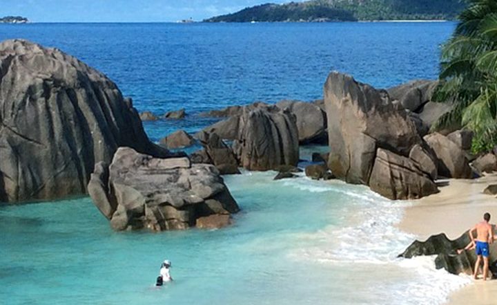 Sun, Sand & Secrets: A One-Line Guide to Seychelles&rsquo; Wonders