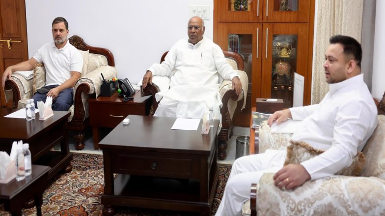 Bihar Assembly Elections 2025: Tejashwi Yadav Meets Mallikarjun Kharge, Rahul Gandhi To Discuss Poll Preparedness; Confident of INDIA Bloc Government in State (Watch Video)