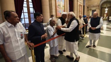 Swami Sivananda Saraswati Dies: Renowned Yoga Guru and Padma Shri Awardee Passes Away at 129 in Varanasi, PM Narendra Modi Pays Condolences