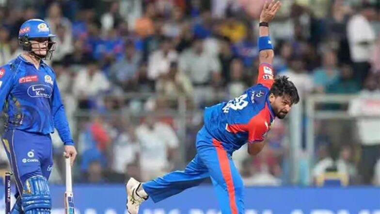 IPL 2025: Delhi Capitals’ Mukesh Kumar Fined for Breaching IPL Code of Conduct During MI vs DC Match at Wankhede Stadium