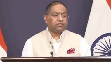 Kashmir Issue Has To Be Addressed by India and Pakistan; No Change in Policy: MEA (Watch Video)