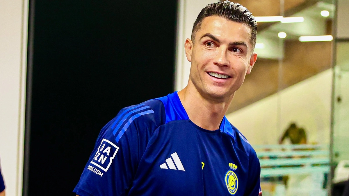 Portugal ace footballer Cristiano Ronaldo leads the list with a staggering total earning of $275 million in 2025.