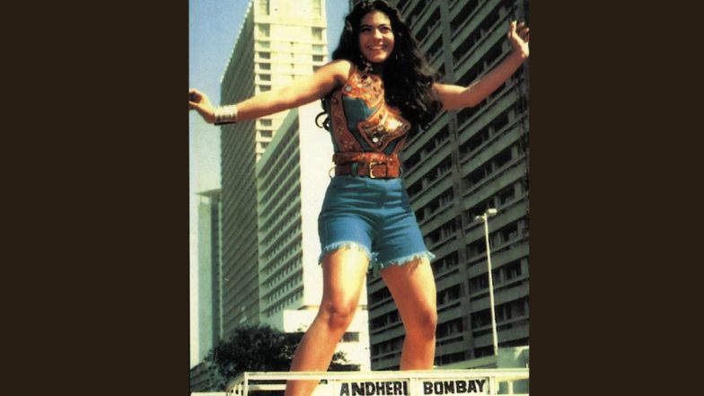 Throwback! Kajol Recalls the Time She Tapped a Foot on Top of a Taxi at Mumbai&rsquo;s Marine Drive, Shares Pic on Instagram
