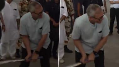 Jammu and Kashmir: Omar Abdullah Plays Cricket With Young Boy at Samba Relief Camp Amid Escalating India-Pakistan Tensions, Video Surfaces