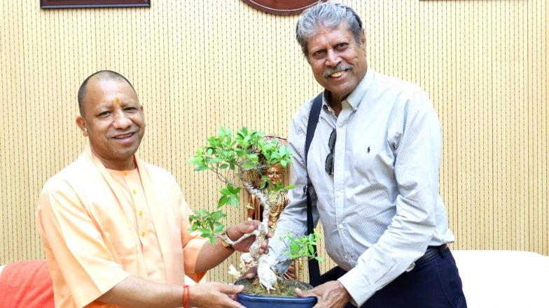 ICC World Cup 1983 Winner, PGTI Chief Kapil Dev Meets Uttar Pradesh Chief Minister Yogi Adityanath in Lucknow