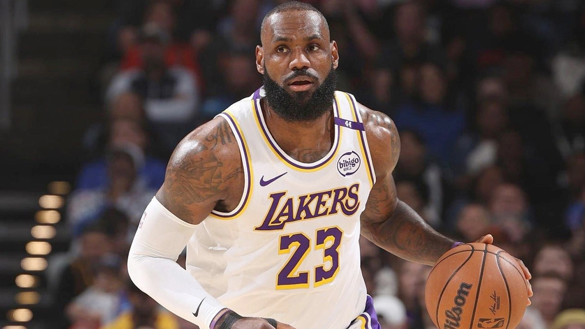 American basketball power forward LeBron James scored big in 2025 with total earnings of $133.8 million.