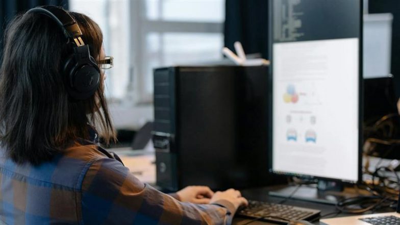 Indian IT Companies Advise Employees for Work From Home Option, Restrict Domestic and International Work Travels Amid India-Pakistan Conflict