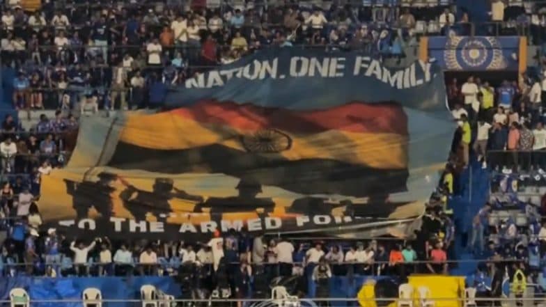 Fans Chant 'Bharat Mata Ki Jai', Unveil Huge Tifo In Honour Of Indian Armed Forces at Wankhede Stadium During MI vs DC IPL 2025 Match (Watch Video)