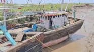 Gujarat: Suspicious Boat Found at Coast Between Valsad and Jafrabad, Probe Launched (Watch Video)