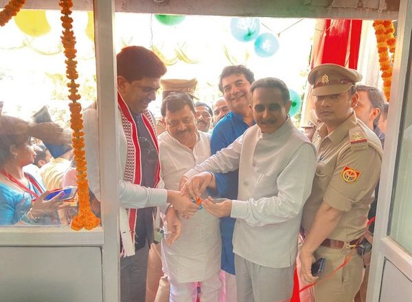 World News | 450th Post Office Passport Seva Kendra Inaugurated in Kushinagar, UP