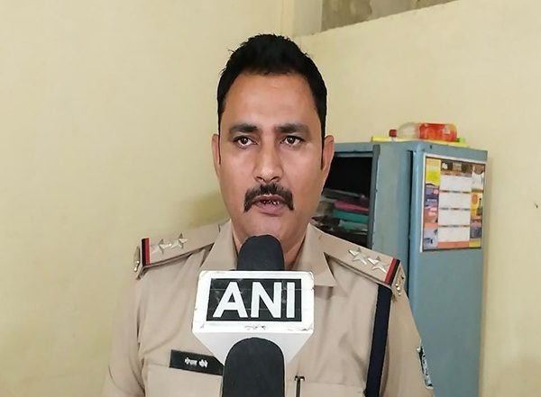 India News | 4 Died, 3 Injured as Car Collides with Divider in Madhya P's Guna