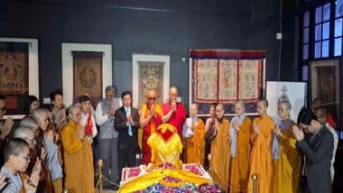 World News | Monks Offer Prayers to Sarnath Buddha Relic Before It Commences Sacred Journey to Vietnam