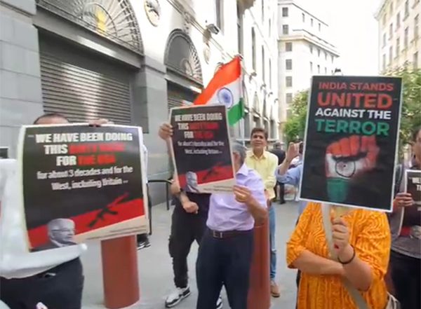 World News | Indian Community in UK Rallies Behind India After Pahalgam Terror Attack