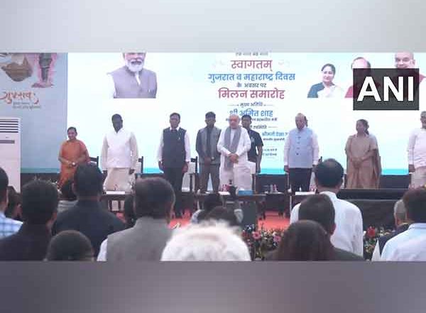 India News | Amit Shah, Delhi LG VK Saxena, CM Rekha Gupta Observe Silence to Remember Victims in Pahalgam Attack