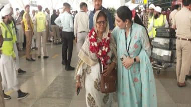 India News | 51 Women Pilgrims Leave for Haj 2025 from Delhi Without Male Relatives