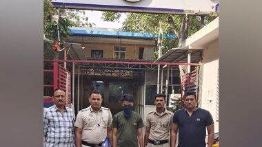 India News | ATM Scammer Nabbed in Delhi: Police Recover 39 Stolen Cards After Rs 60,000 Heist