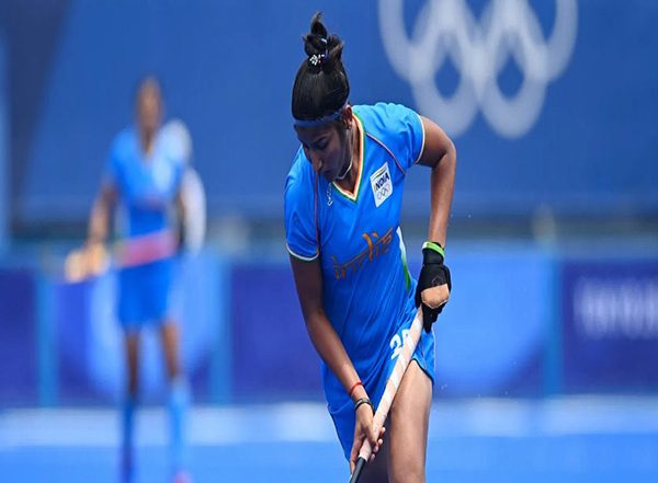 Sports News | India Women's Hockey Team Goes Down 2-3 Against Australia in Nerve-biting Thriller