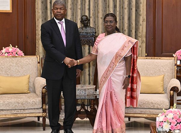 World News | President Murmu Recieves Angola's President for Banquet in Rashtrapati Bhavan