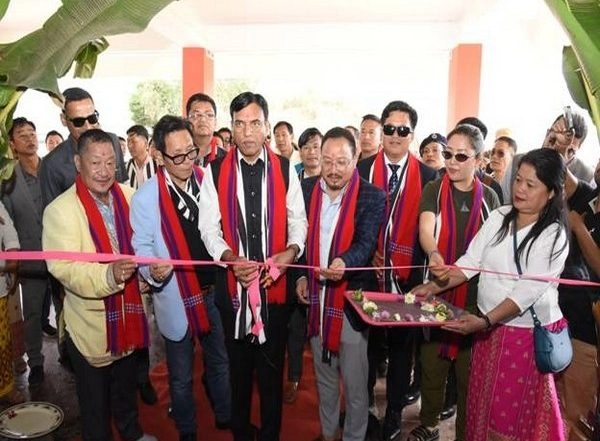 Sports News | Union Sports Minister Mandaviya Inaugurates Khelo India Multipurpose Hall in Arunachal's Kamle District