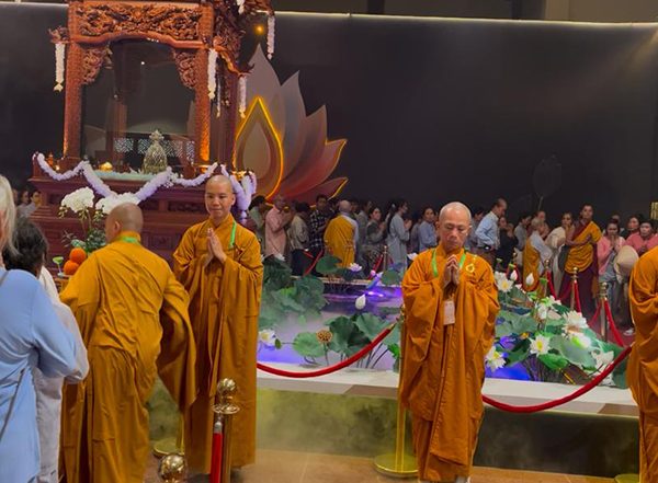 World News | Ho Chi Minh Glows Ahead of Holy Buddha Relic Exposition as Global Delegates Arrive